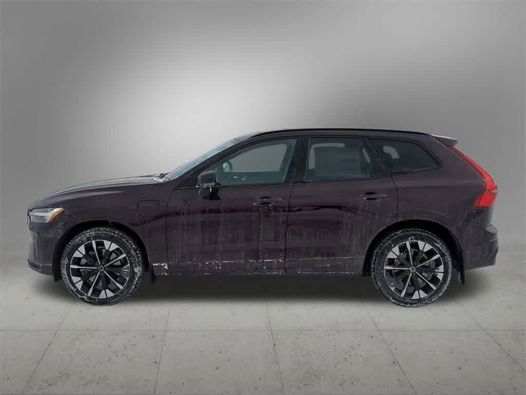 Thumbnail: 2026 Volvo XC60 - 3