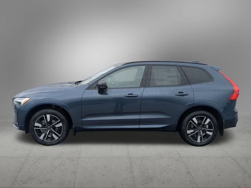 Thumbnail: 2026 Volvo XC60 - 3