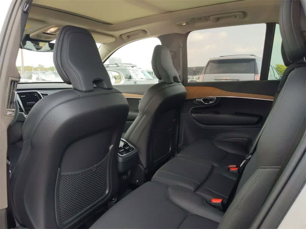 Thumbnail: 2025 Volvo XC90 - 15