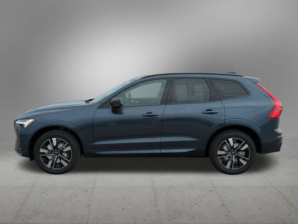 Thumbnail: 2026 Volvo XC60 - 3