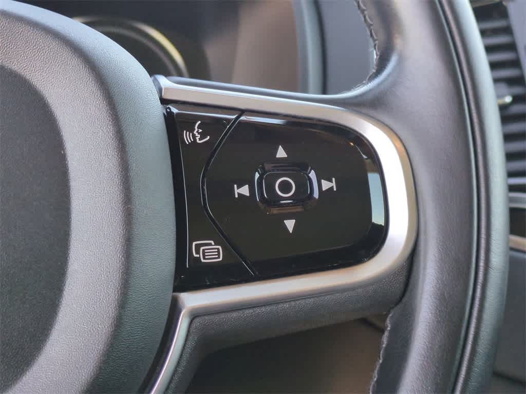 Thumbnail: 2019 Volvo XC90 - 17