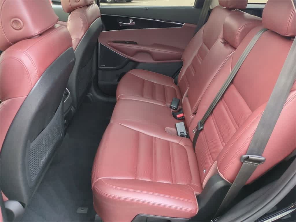 Thumbnail: 2017 Kia Sorento - 12