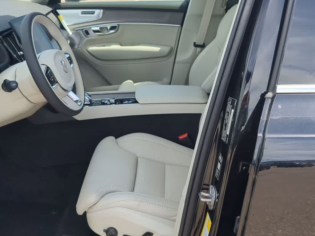 Thumbnail: 2026 Volvo XC90 - 15