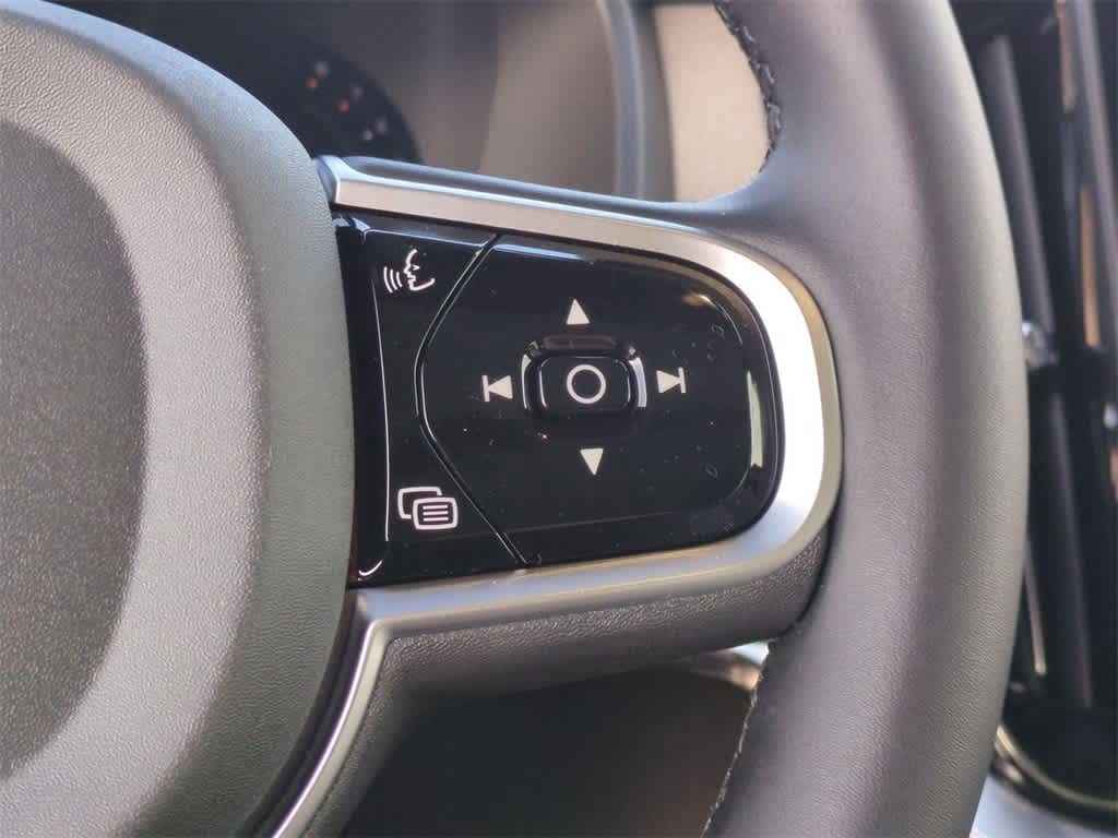 Thumbnail: 2026 Volvo XC90 - 18