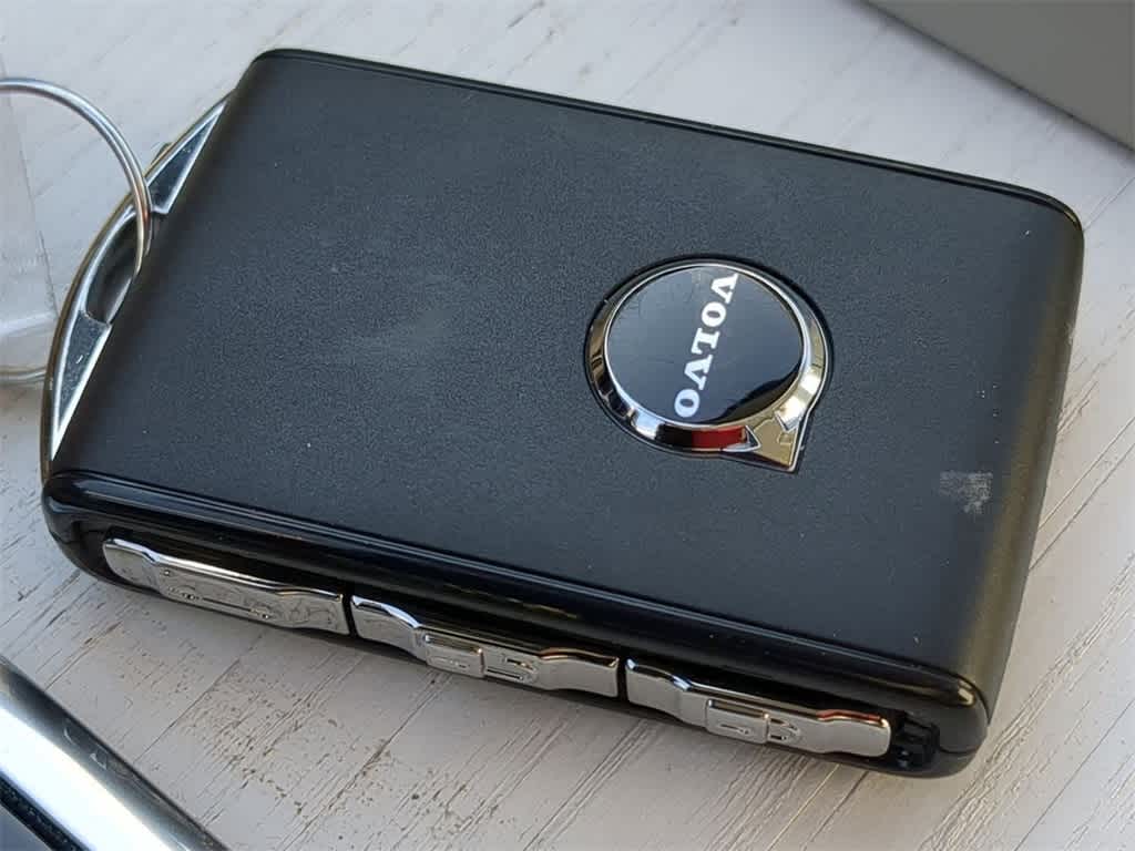 Thumbnail: 2026 Volvo XC60 - 33