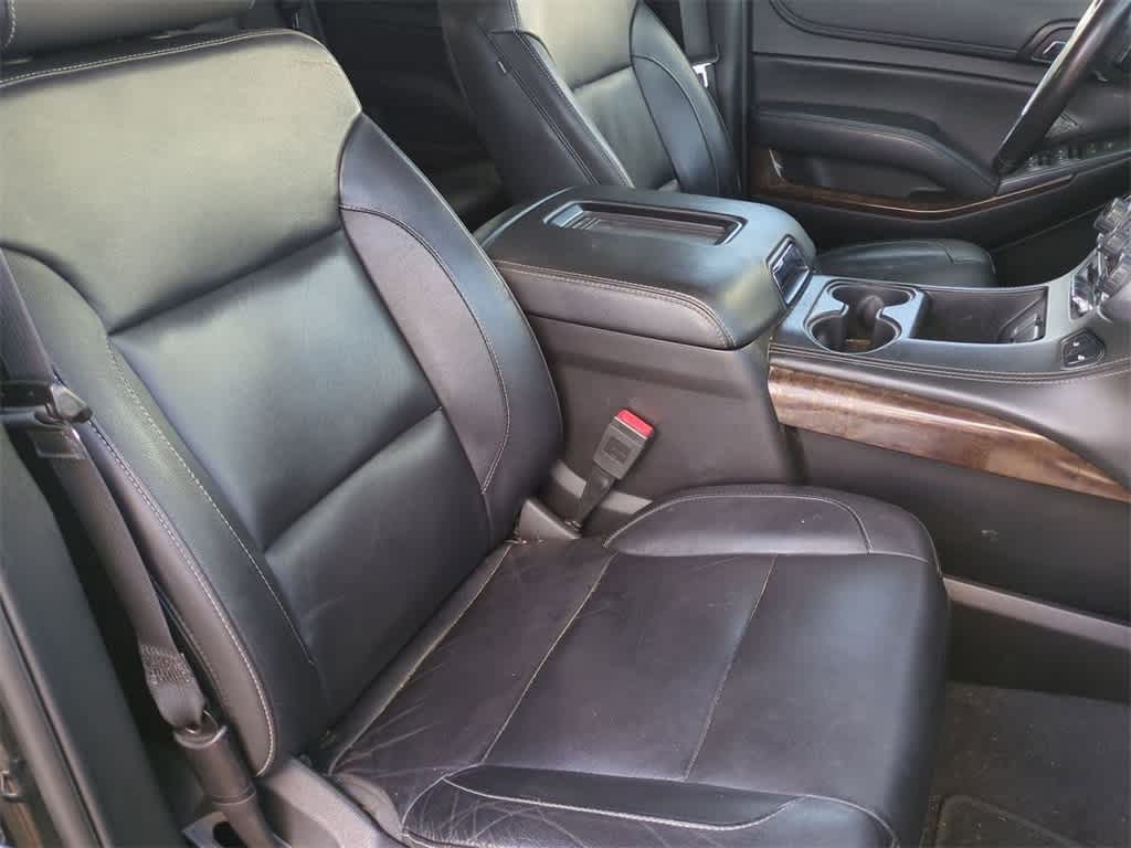 Thumbnail: 2019 Chevrolet Tahoe - 18