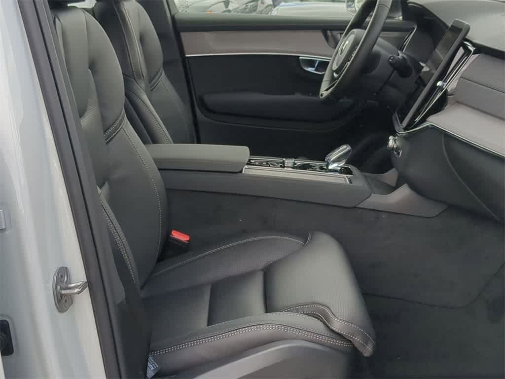 Thumbnail: 2026 Volvo XC90 - 22