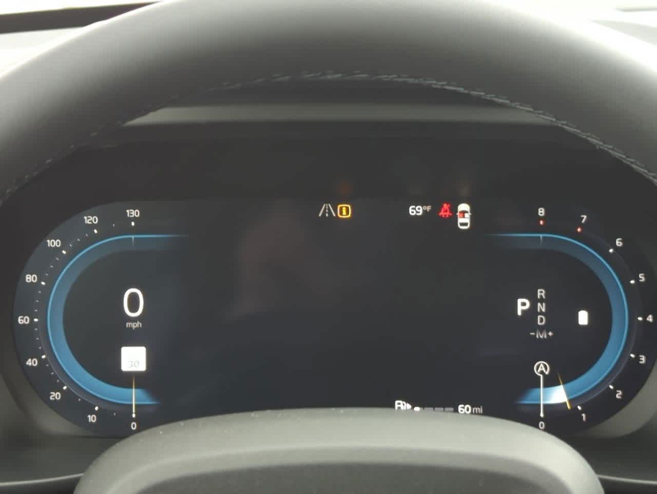 Thumbnail: 2025 Volvo XC40 - 31