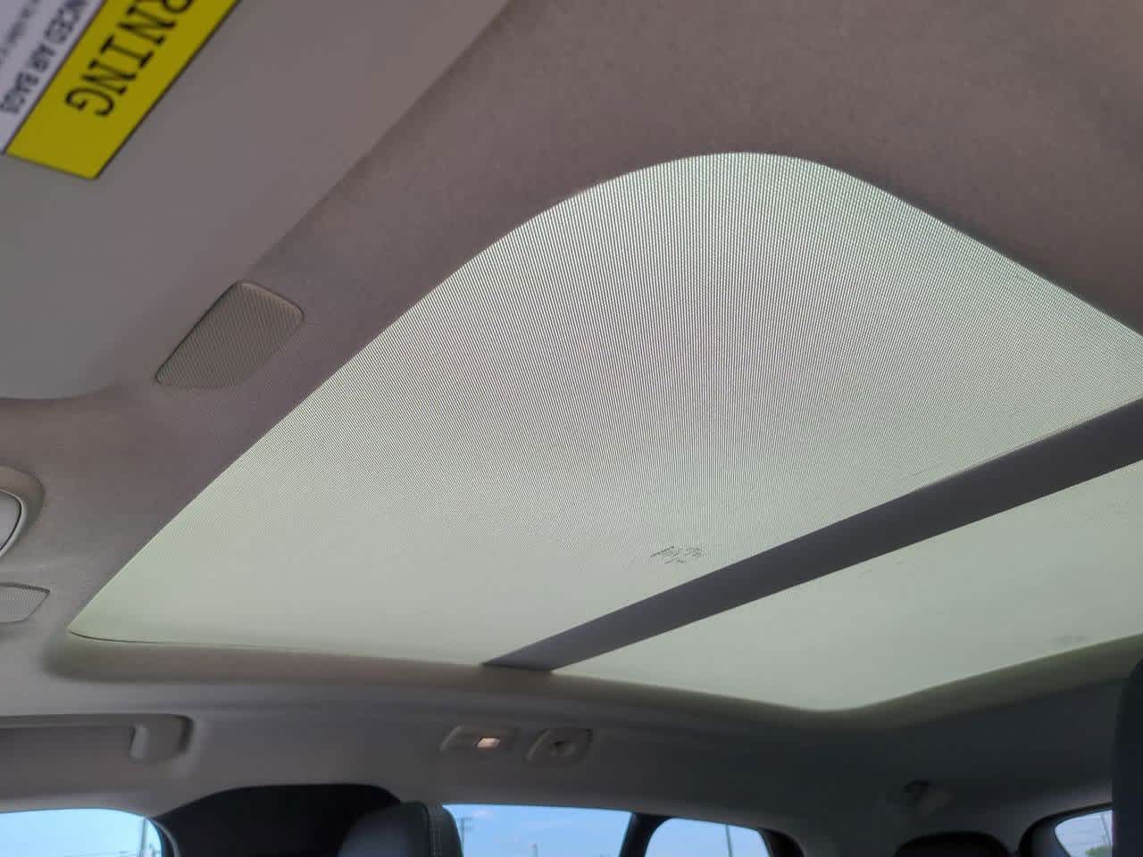 Thumbnail: 2026 Volvo XC40 - 18