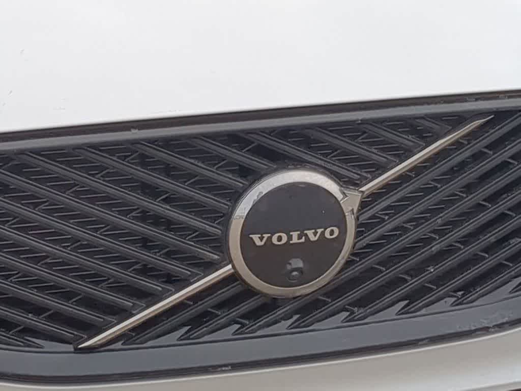 Thumbnail: 2026 Volvo XC60 - 11