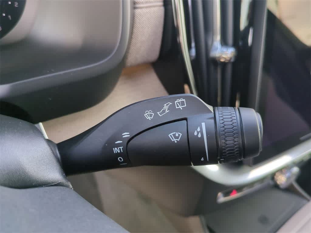 Thumbnail: 2026 Volvo XC90 - 19