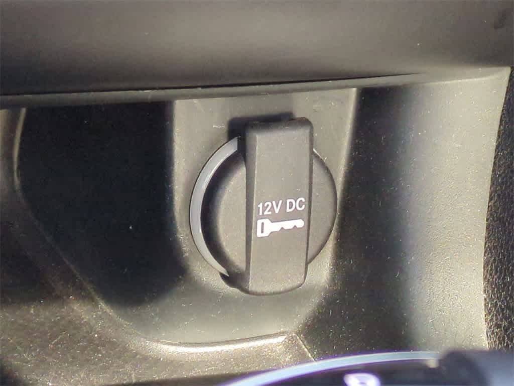 Thumbnail: 2016 Dodge Charger - 31