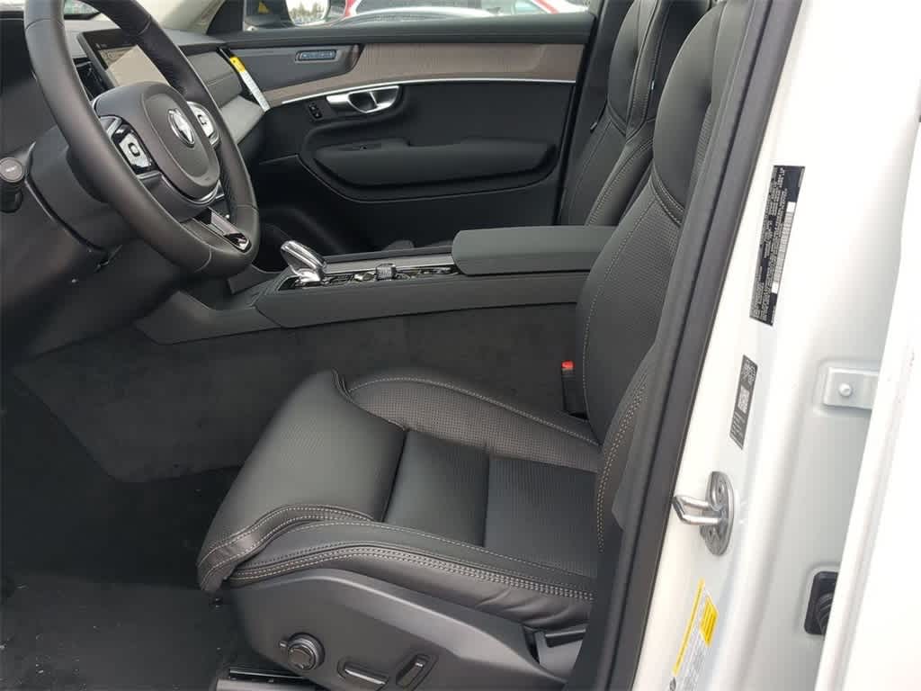 Thumbnail: 2026 Volvo XC90 - 15