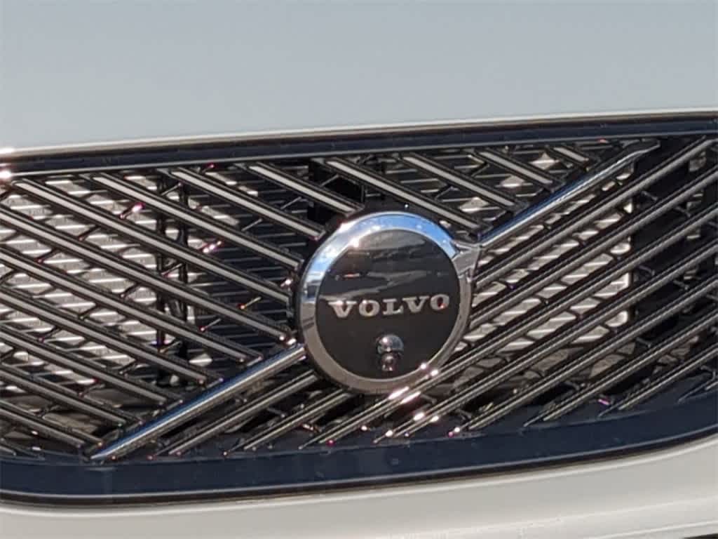 Thumbnail: 2026 Volvo XC60 - 11