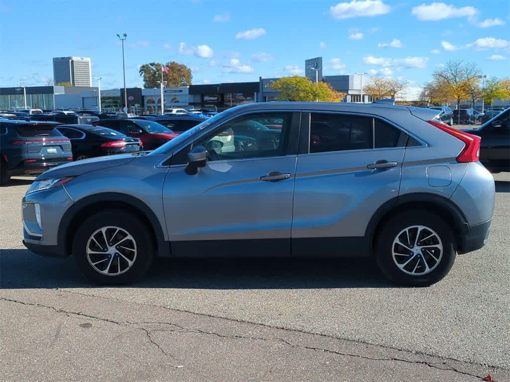 Thumbnail: 2020 Mitsubishi Eclipse Cross - 3