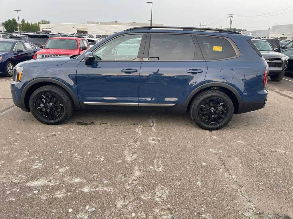 Thumbnail: 2023 Kia Telluride - 2