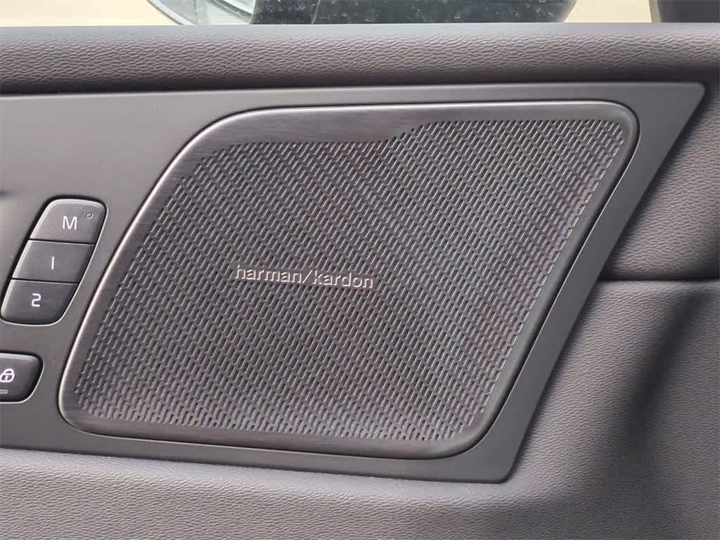 Thumbnail: 2026 Volvo XC60 - 30