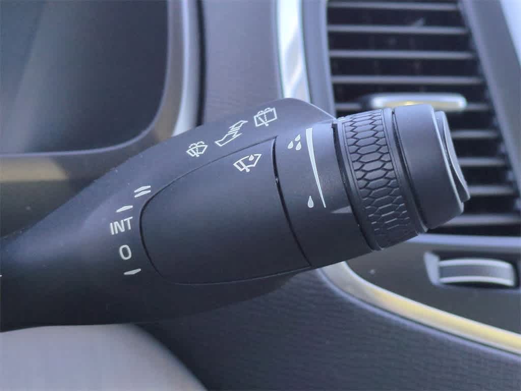Thumbnail: 2023 Volvo XC90 - 25