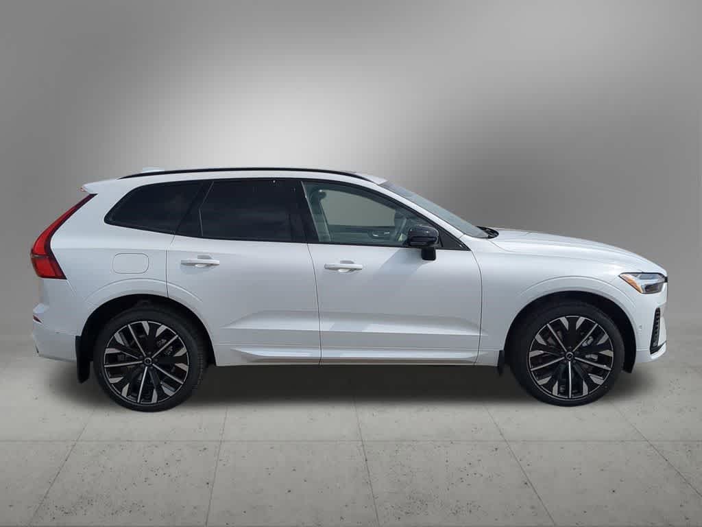 Thumbnail: 2026 Volvo XC60 - 7