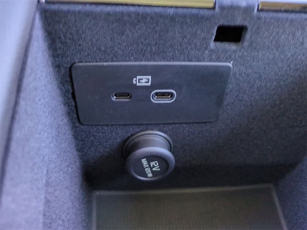 Thumbnail: 2026 Volvo XC90 - 30