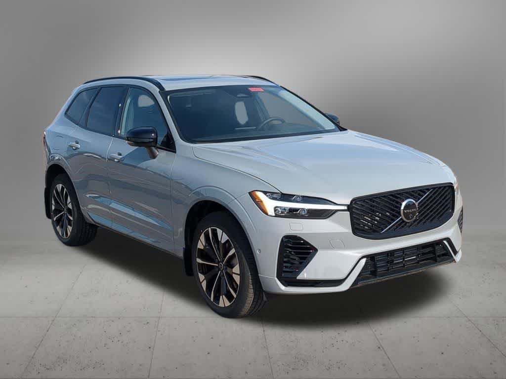 Thumbnail: 2026 Volvo XC60 - 8