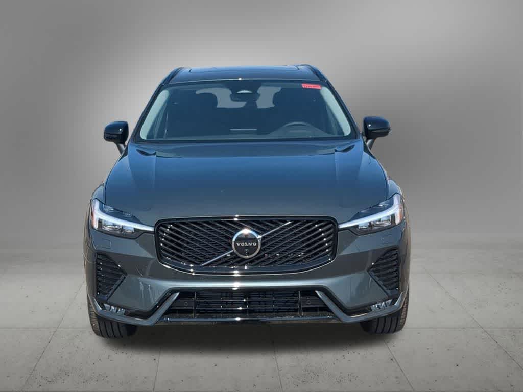 Thumbnail: 2026 Volvo XC60 - 9