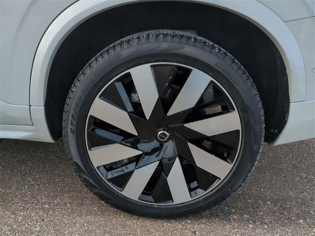 Thumbnail: 2025 Volvo XC90 - 6