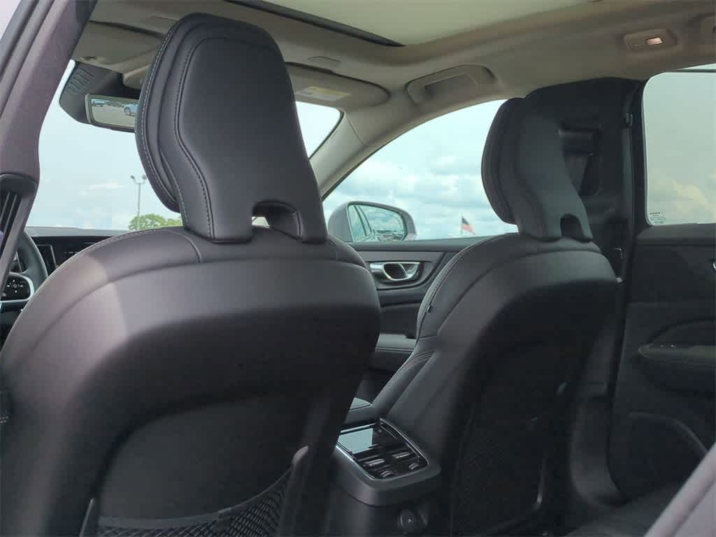 Thumbnail: 2026 Volvo S60 - 18