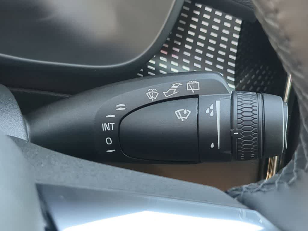 Thumbnail: 2026 Volvo XC40 - 24