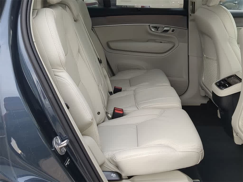 Thumbnail: 2026 Volvo XC90 - 21