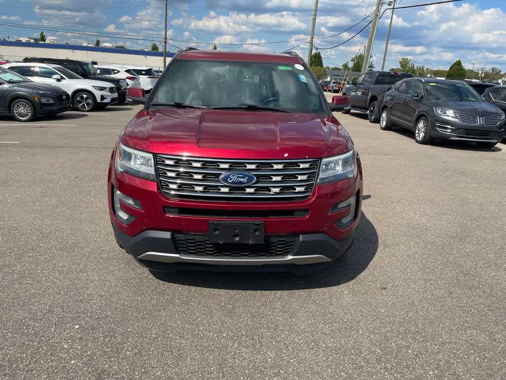 Thumbnail: 2017 Ford Explorer - 8