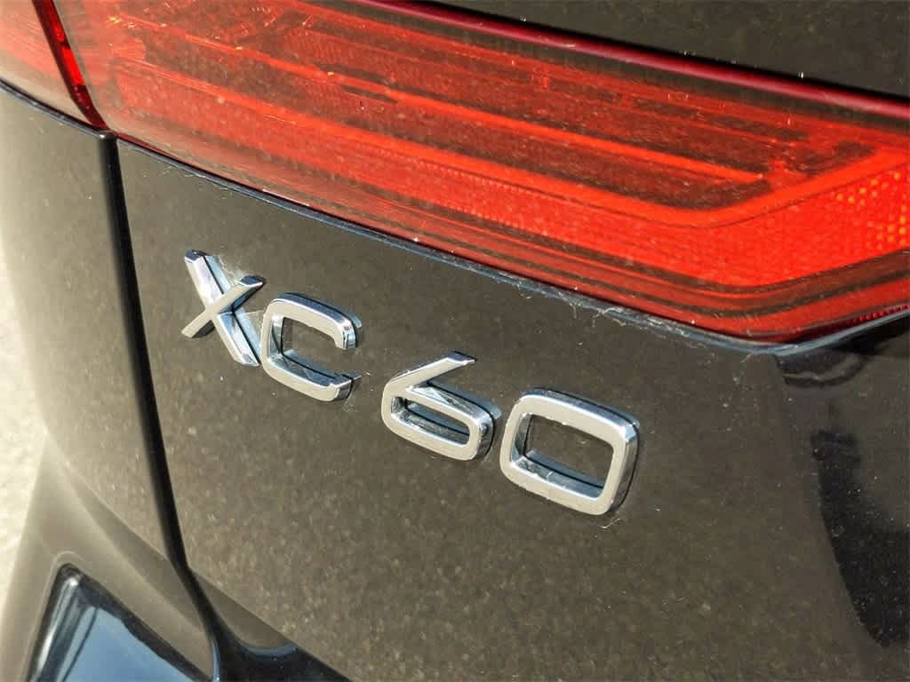 Thumbnail: 2025 Volvo XC60 - 11