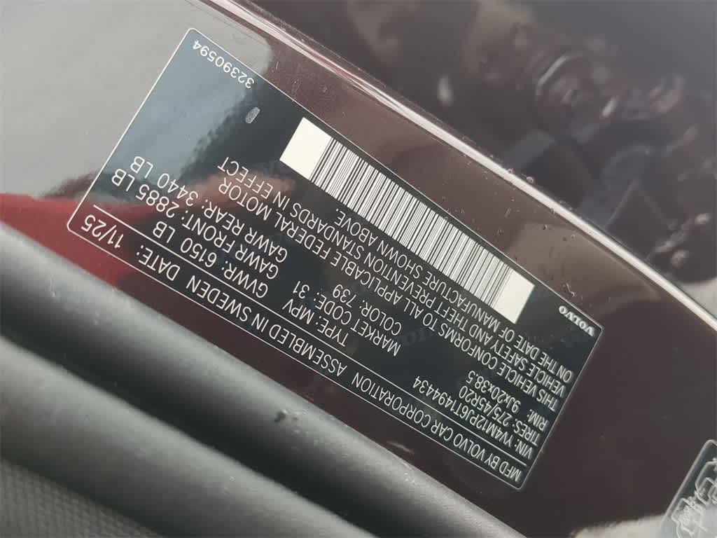 Thumbnail: 2026 Volvo XC90 - 32