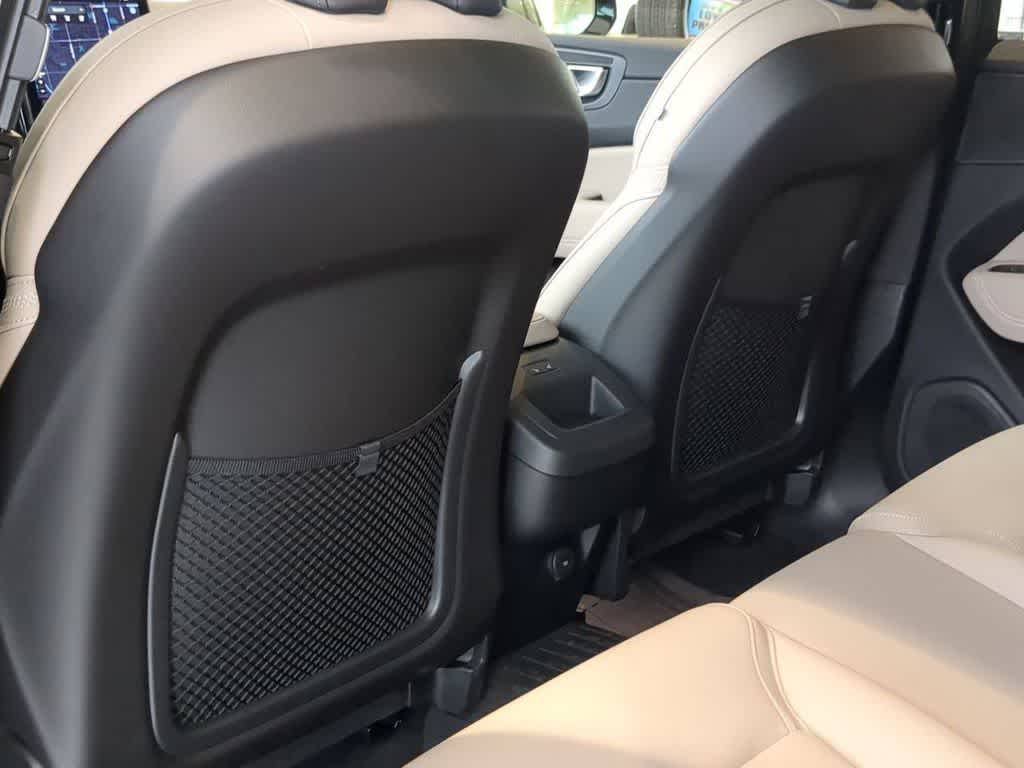 Thumbnail: 2026 Volvo XC60 - 10