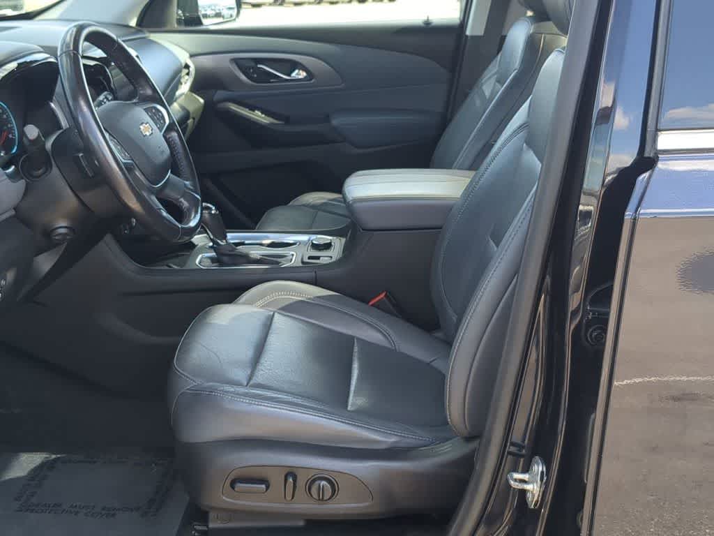 Thumbnail: 2020 Chevrolet Traverse - 15