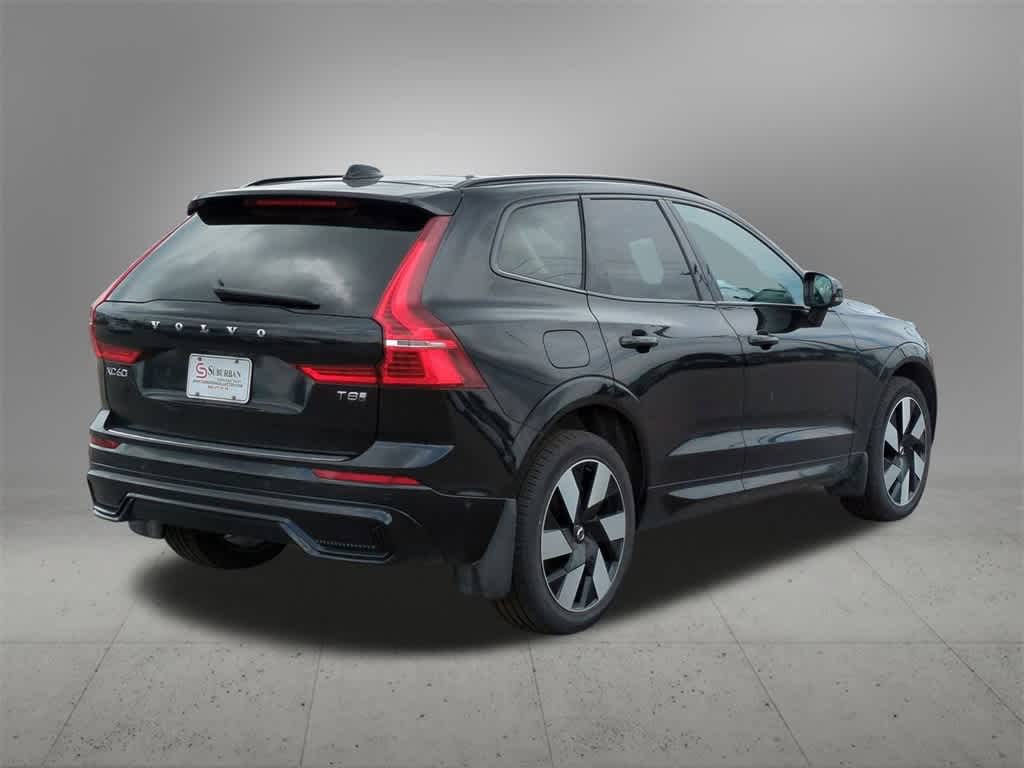 Thumbnail: 2025 Volvo XC60 - 6