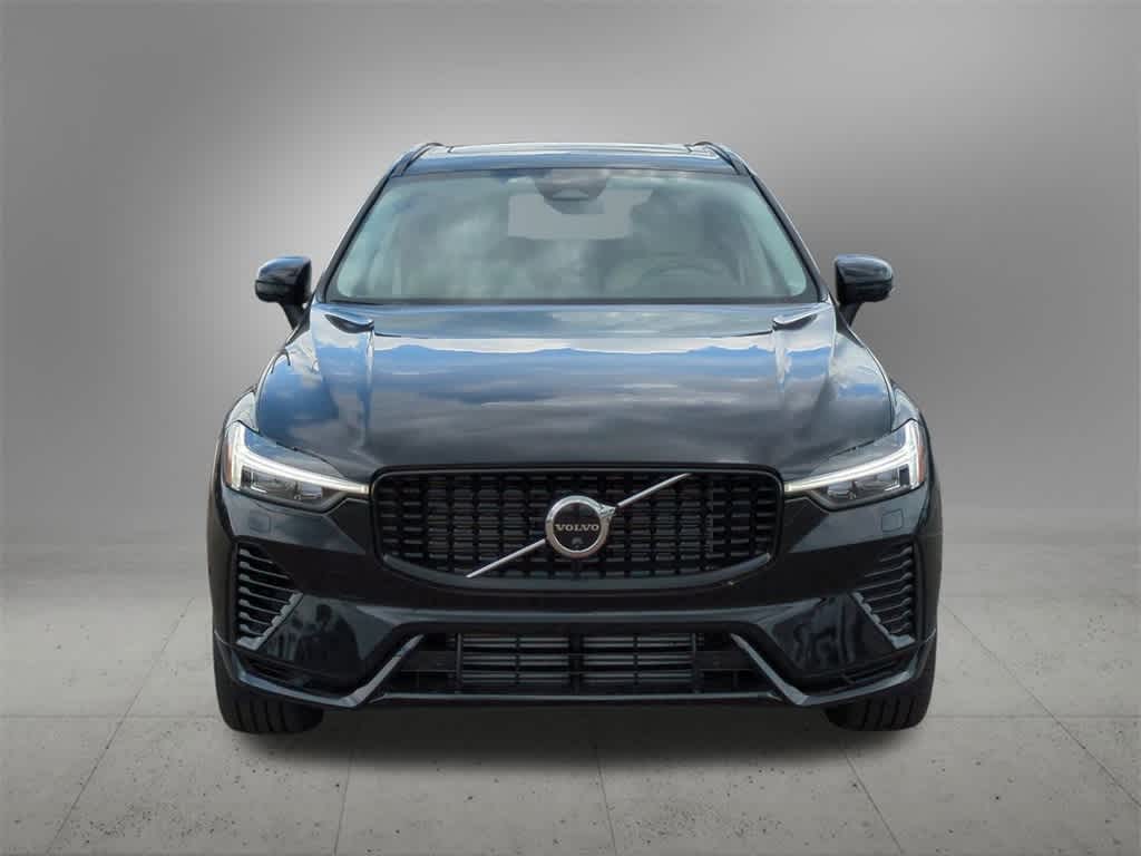 Thumbnail: 2025 Volvo XC60 - 9