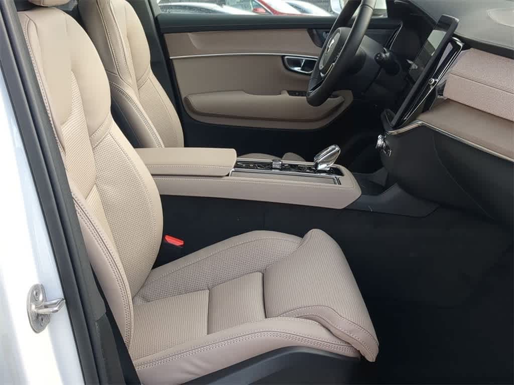 Thumbnail: 2026 Volvo XC90 - 22