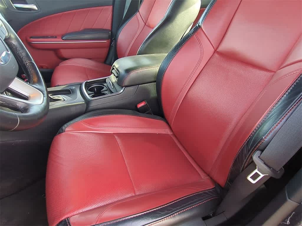 Thumbnail: 2016 Dodge Charger - 16