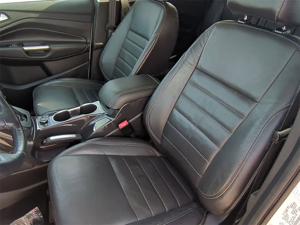 Thumbnail: 2016 Ford Escape - 15