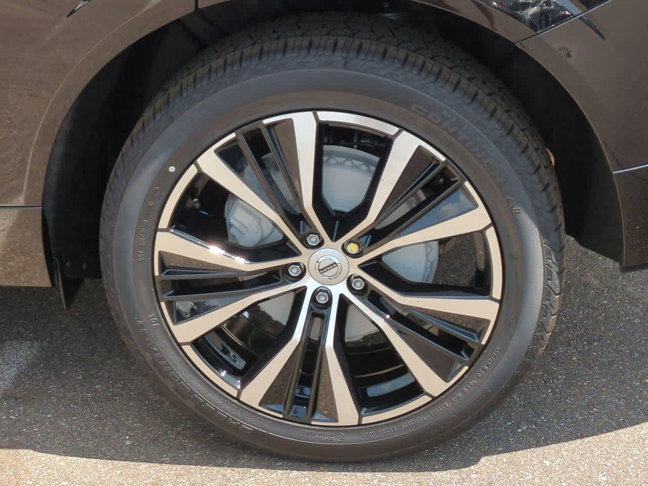 Thumbnail: 2025 Volvo XC60 - 12