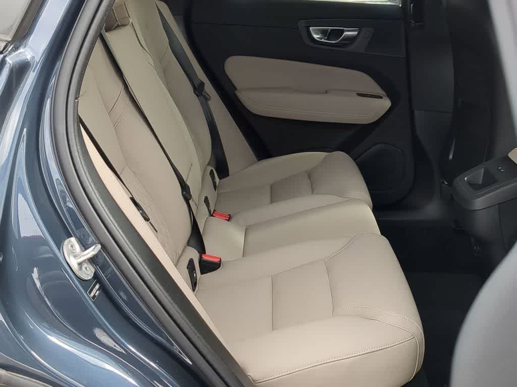 Thumbnail: 2026 Volvo XC60 - 19