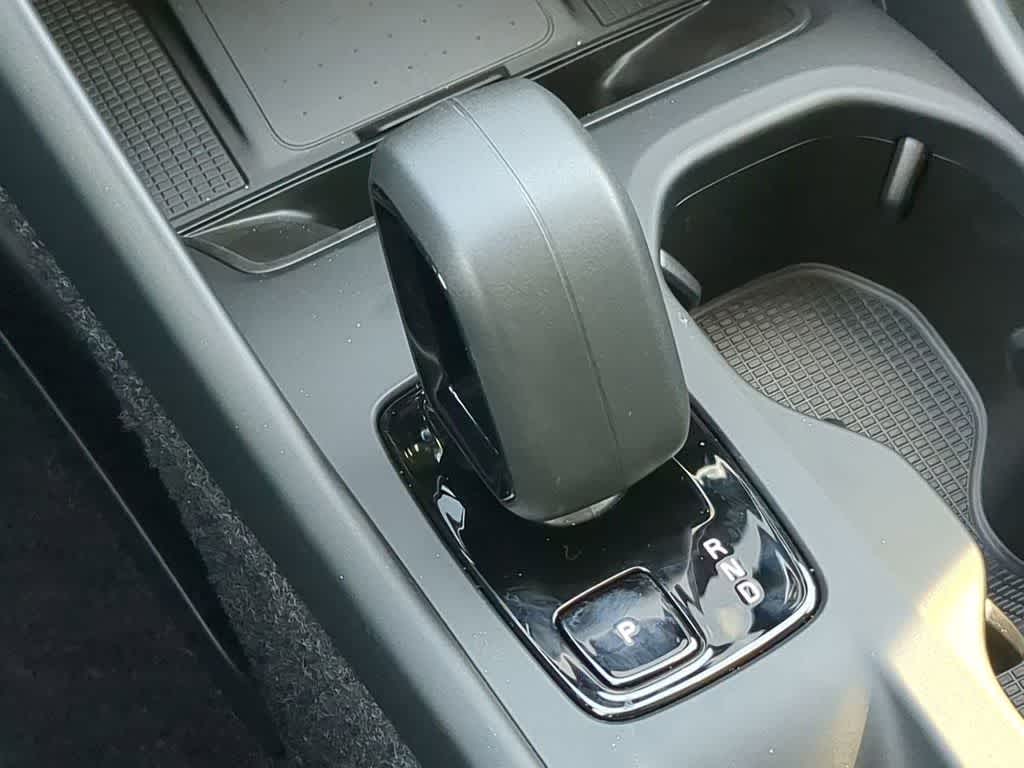 Thumbnail: 2026 Volvo XC40 - 30