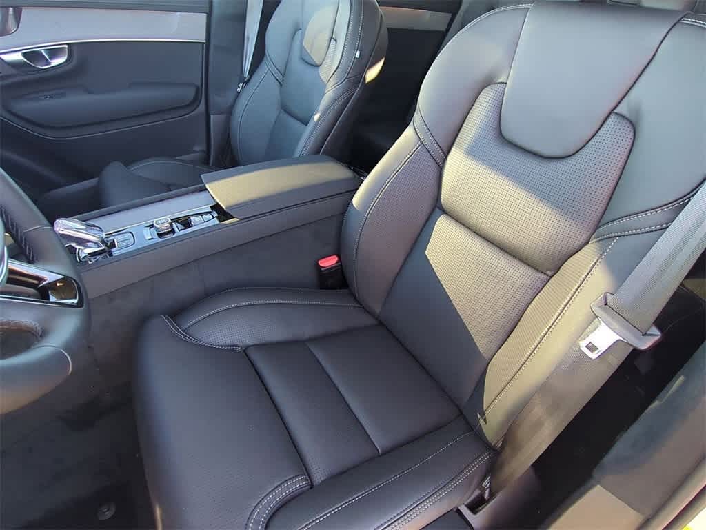 Thumbnail: 2026 Volvo XC90 - 14