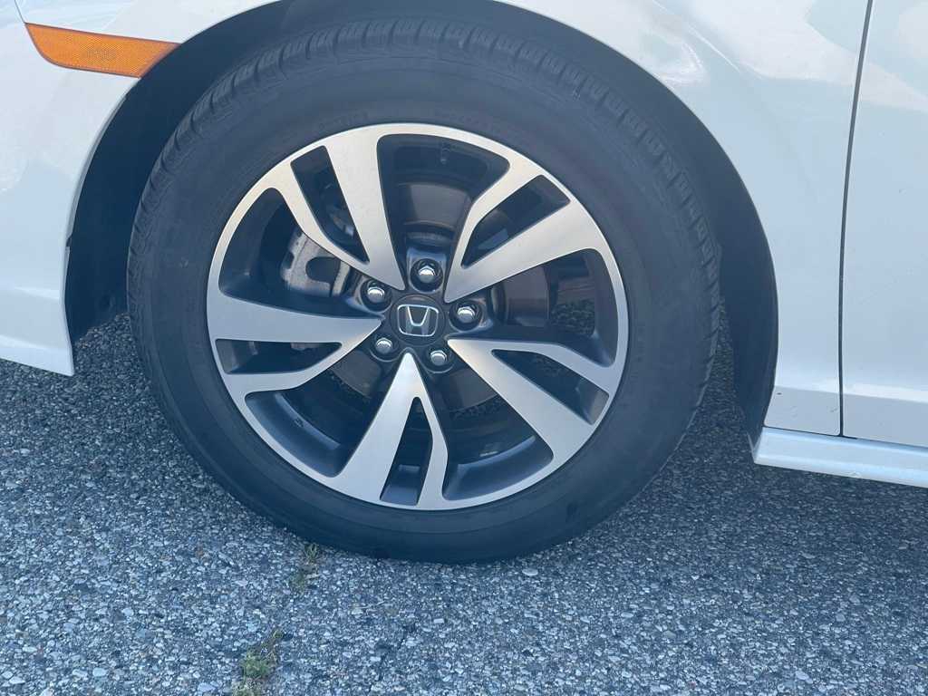 Thumbnail: 2021 Honda Odyssey - 17