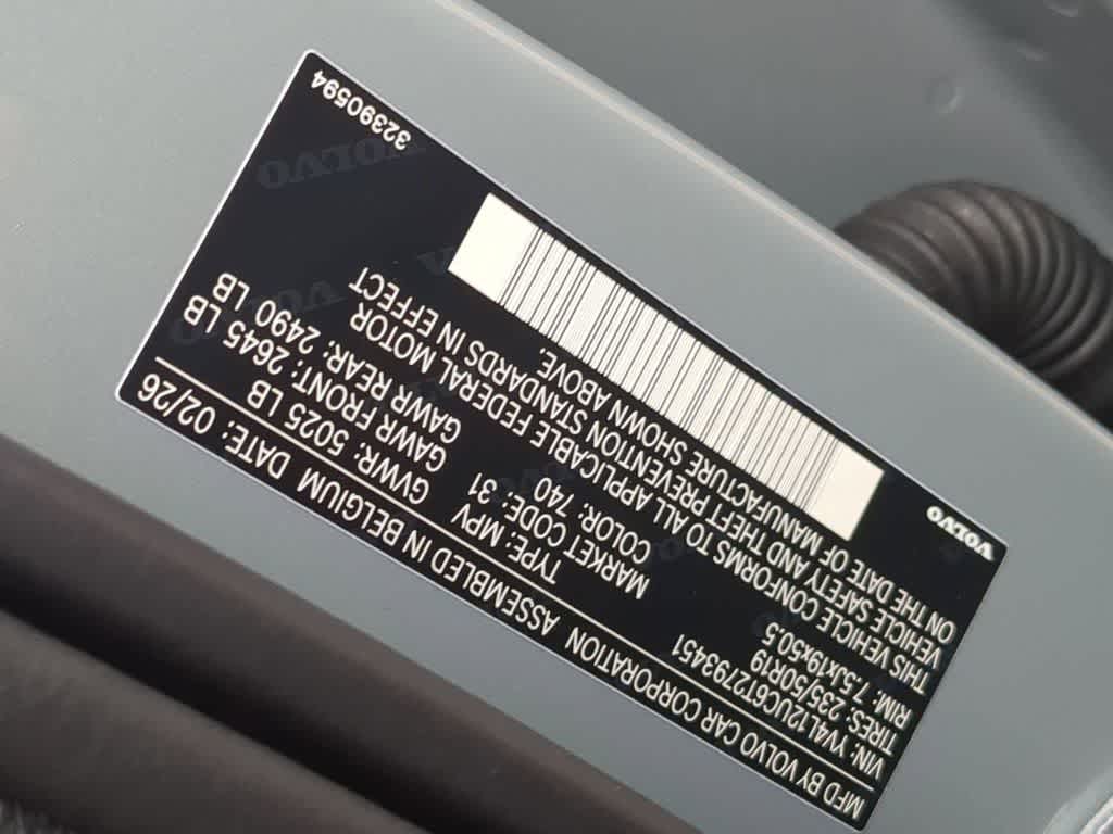 Thumbnail: 2026 Volvo XC40 - 32