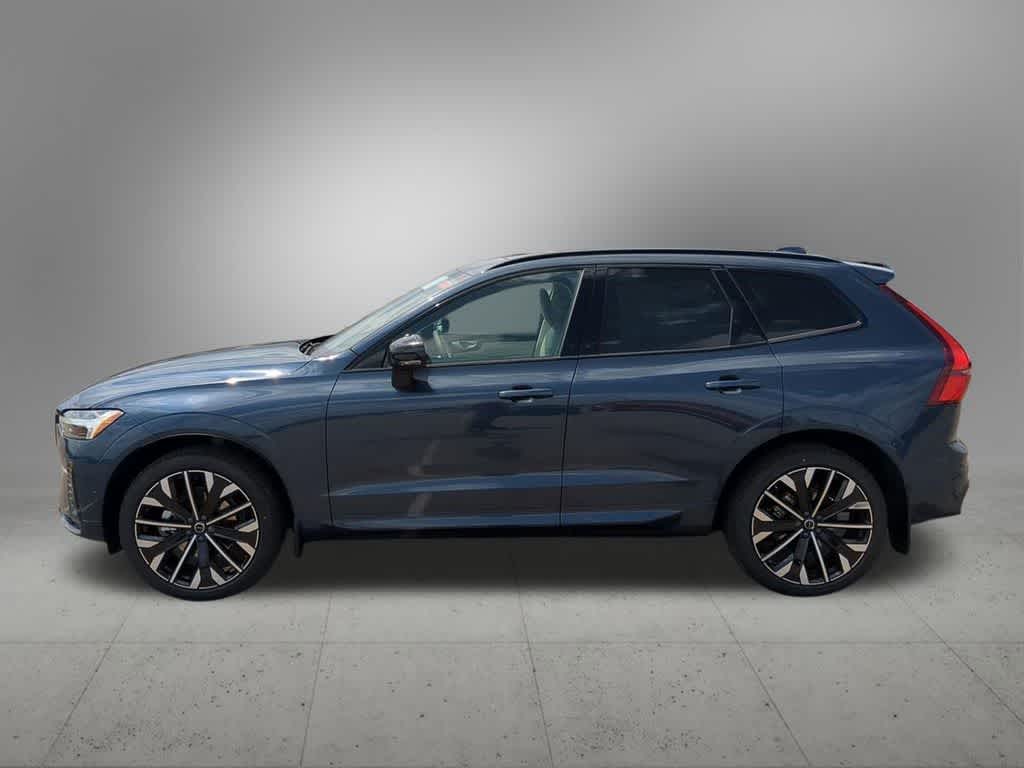 Thumbnail: 2026 Volvo XC60 - 3