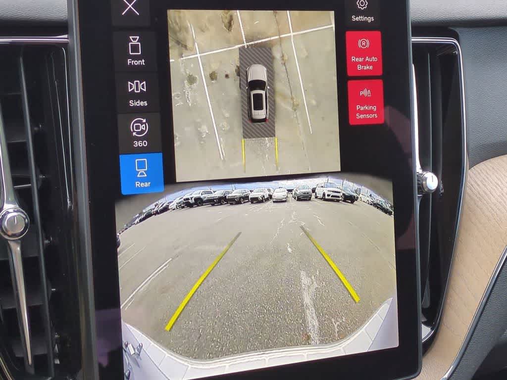 Thumbnail: 2026 Volvo XC60 - 29