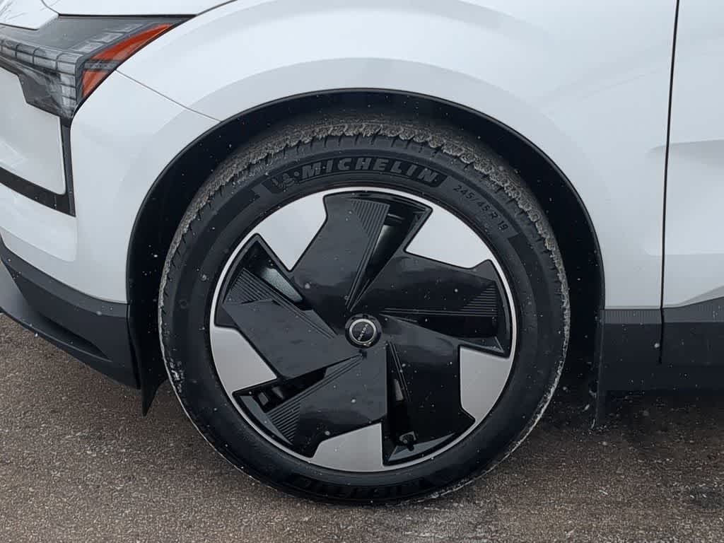 Thumbnail: 2025 Volvo EX30 - 13