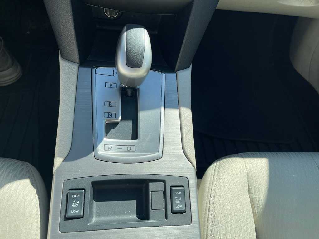 Thumbnail: 2010 Subaru Outback - 24